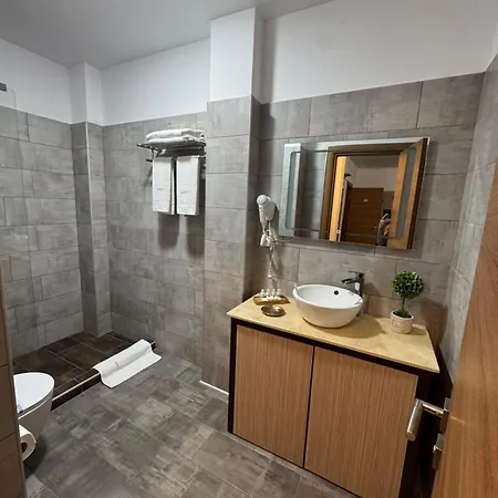 Body 3* Năvodari